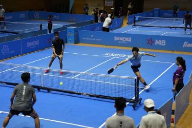 Racket Sports Boom: Why Pickleball Dominates 2025 Fitness